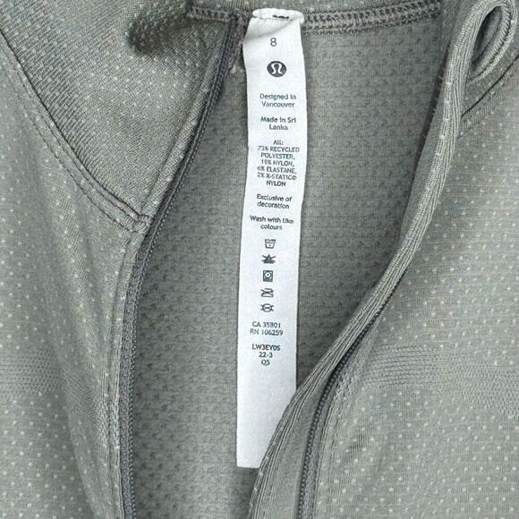 Lululemon Swiftly Relaxed Half Zip, Gull Grey / White, Sz 8, No Flaws - Picture 4 of 6